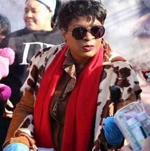 Meet your Posher, Joyce